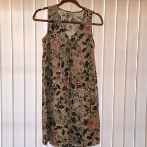 Linen dress, never worn